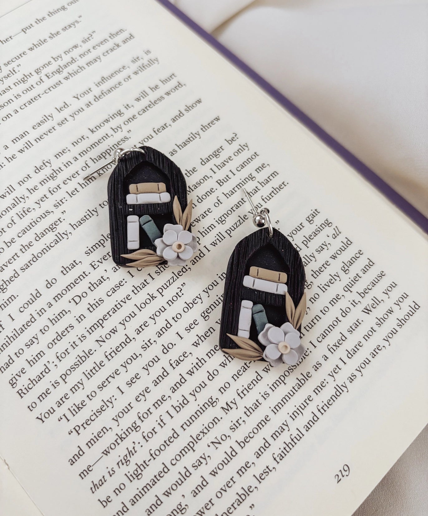 Earrings - Gothic Bookshelf