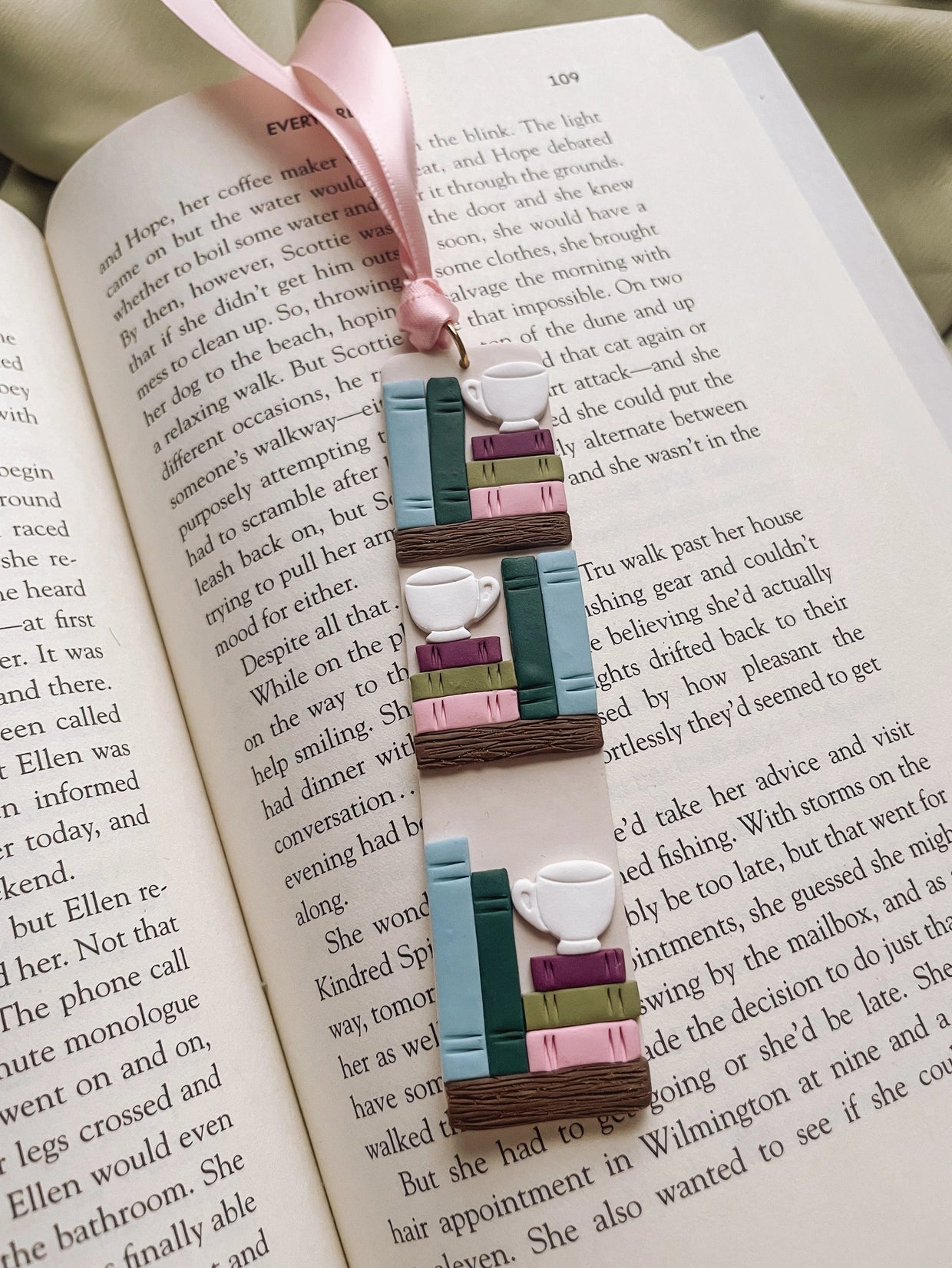 Bookmark - Coffee Bookshelf